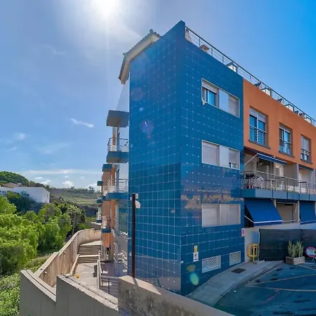Pleasant Duplex San Juan With 2 Bedrooms דירה