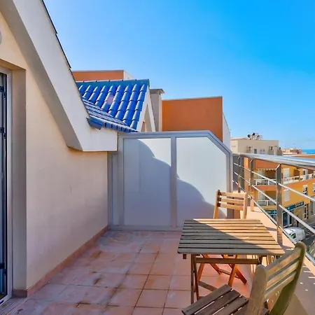 Pleasant Duplex San Juan With 2 Bedrooms דירה