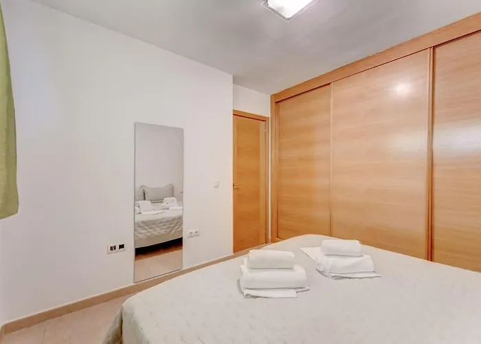 شقة Pleasant Duplex San Juan With 2 Bedrooms