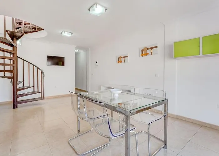 Apartamento Pleasant Duplex San Juan With 2 Bedrooms *