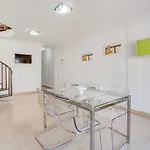 아파트 Pleasant Duplex San Juan With 2 Bedrooms *